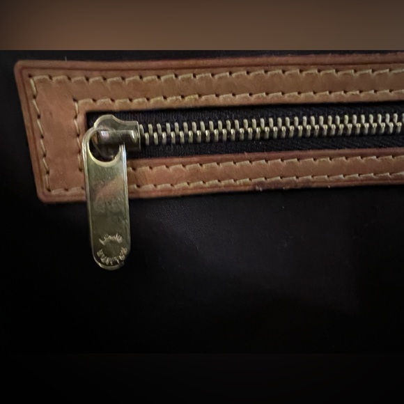 Louis Vuitton Amarante Monogram Vernice - Picture 12 of 16